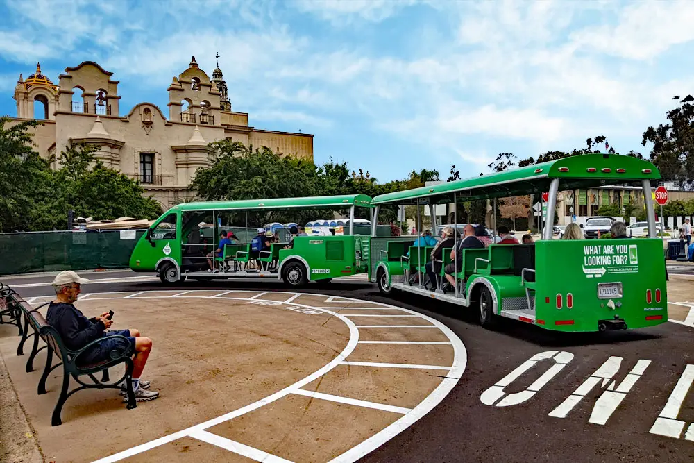 Balboa Park Green Tram shuttle bus stopping at Plaza de Panama